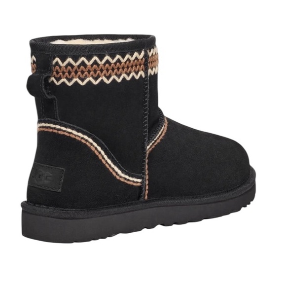 UGG Men’s Classic Stitch Black Mini Sherpa Atherson Boot - Picture 6 of 16